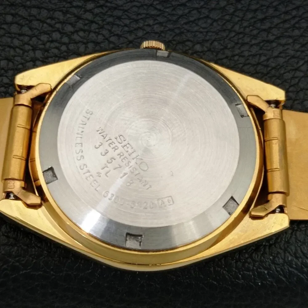 Vintage 1976 Seiko Automatic Mens Gold Watch W/daydate & Gold accents